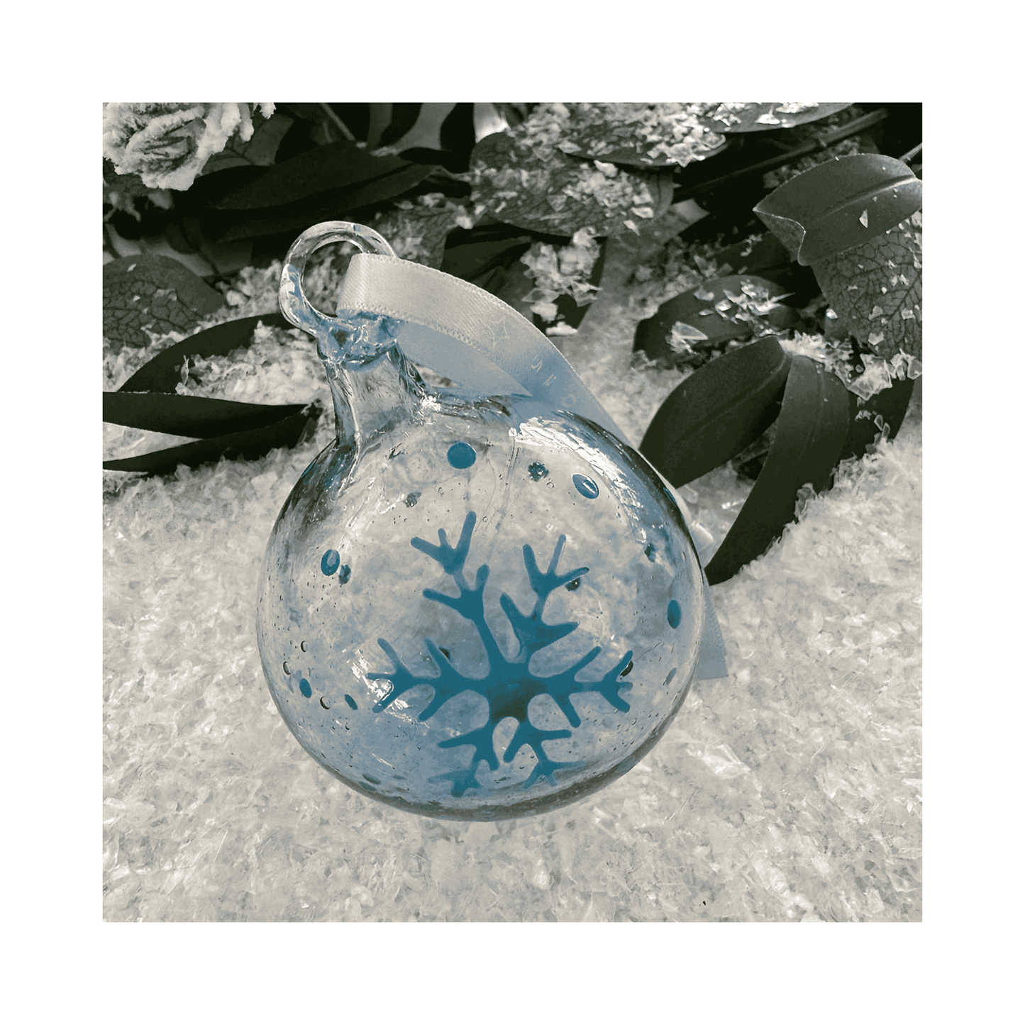 Ice Blue Glass Baubles – Blue or White Snowflake