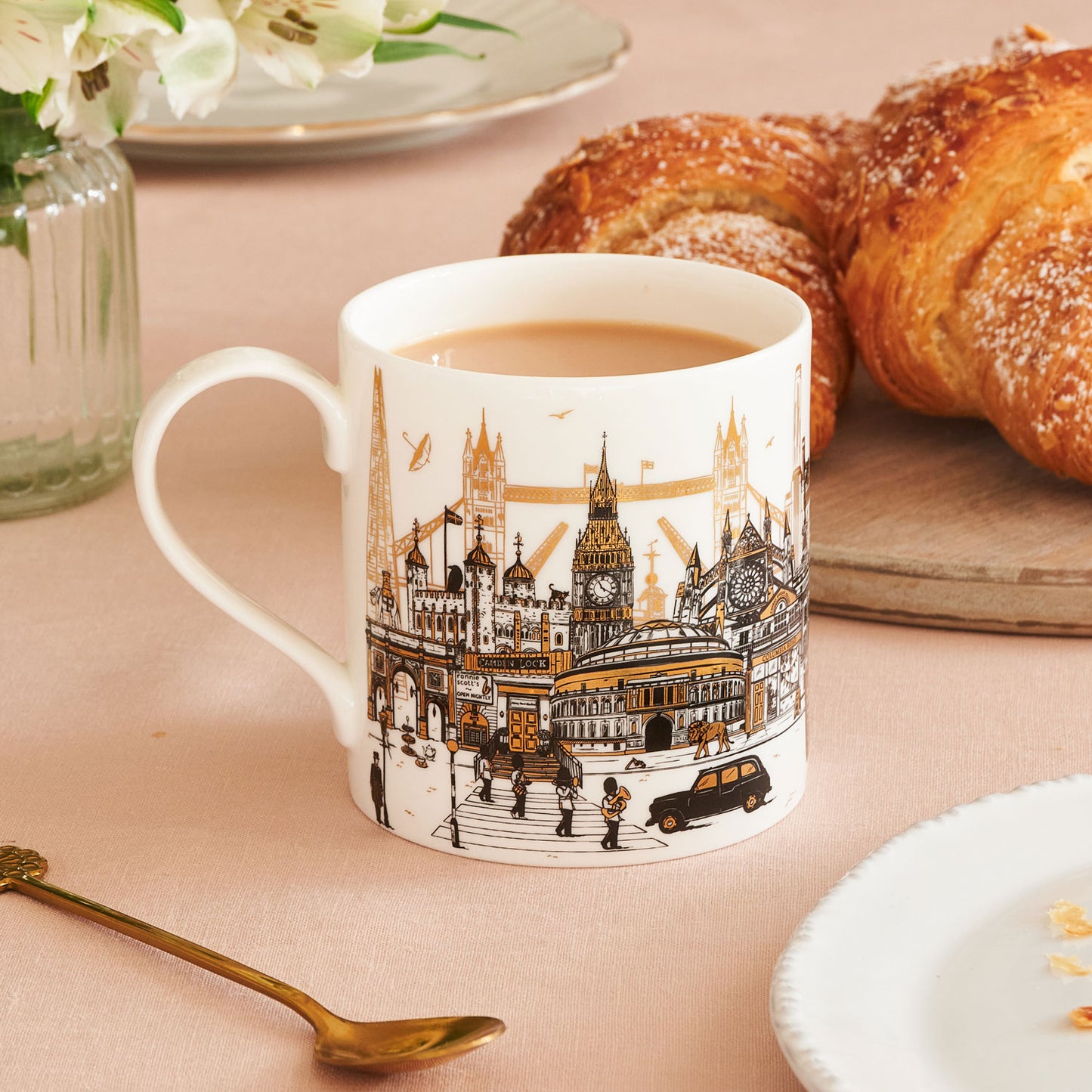 Quintessentially London mug - Victoria Eggs